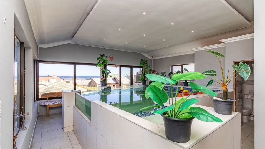 7 Bedroom Property for Sale in Kleinmond Western Cape